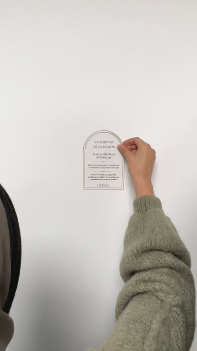 Sticker Doua en Sortant de la Maison